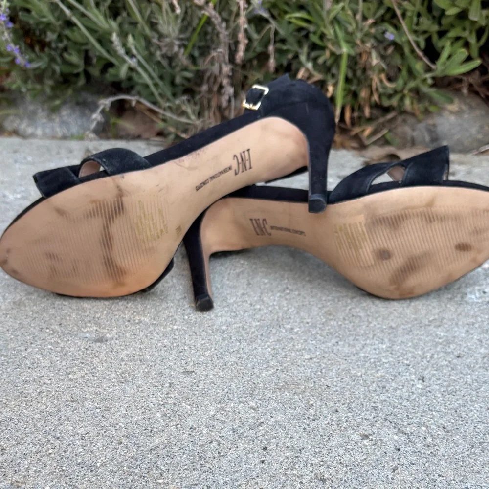 INC International Concepts Reesie Black‎ Leather Bow Heels. 7.5